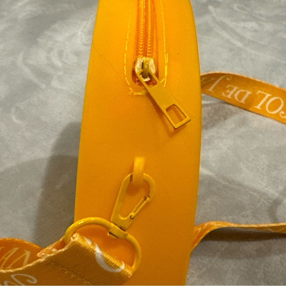 Sol de Janeiro Vibrant Round Mustard Yellow Rubber Crossbody Bag (8”x8”) unique - Picture 11 of 13